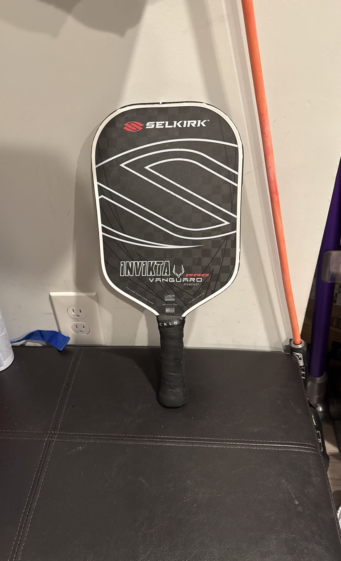 Selkirk INVIKTA Vanguard Pro Pickleball Paddle