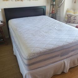 FULL SIZE BED SET WITH MOST OF THE FIXINS