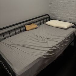 Nectar Classic Hybrid Mattress Twin