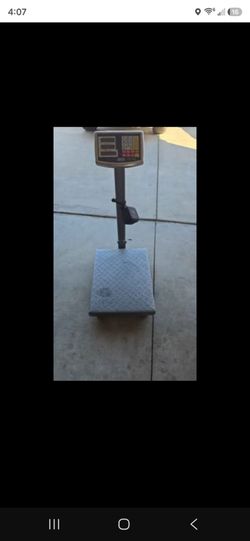 Brewery/restaurant digital scaleThis is a digital electronic platform scale, commonly used in warehouses, retail stores, shipping yards, breweries and