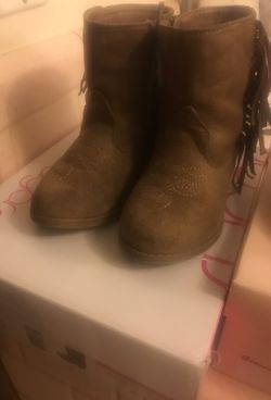 Girl boots