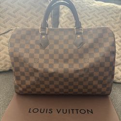 Luxury Handbag! 