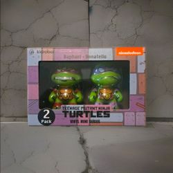 TMNT VINYL FIGURES