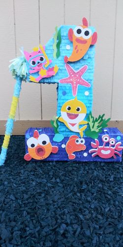 Piñata Baby Shark