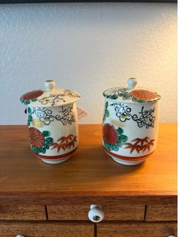 Elegant Couples Covered Tea Cups