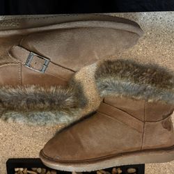 Bear Paw Boots Size 10 Women’s 