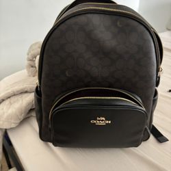 Coach Court LargeBackpack