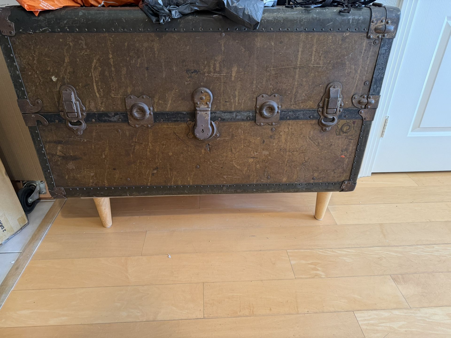 Antique Original Hartman Steam Trunk- Italy