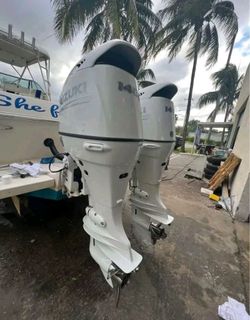 Twin 2021 Suzuk 140 4  strokes