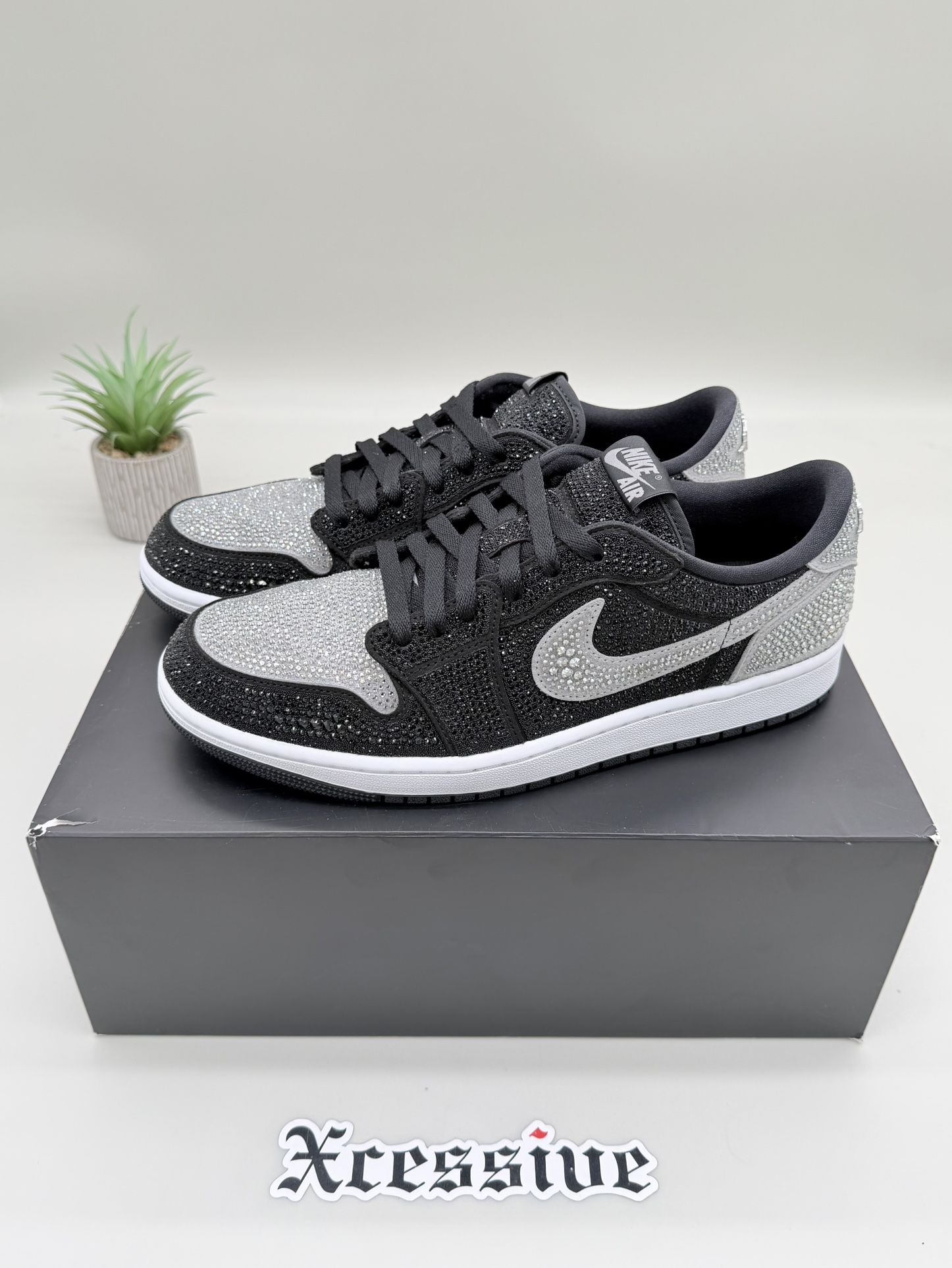 Jordan 1 Low Swarovski