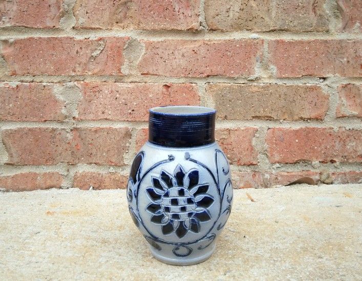 Vintage Williamsburg Restoration Pottery Blue Sunflower Handled Pitcher 