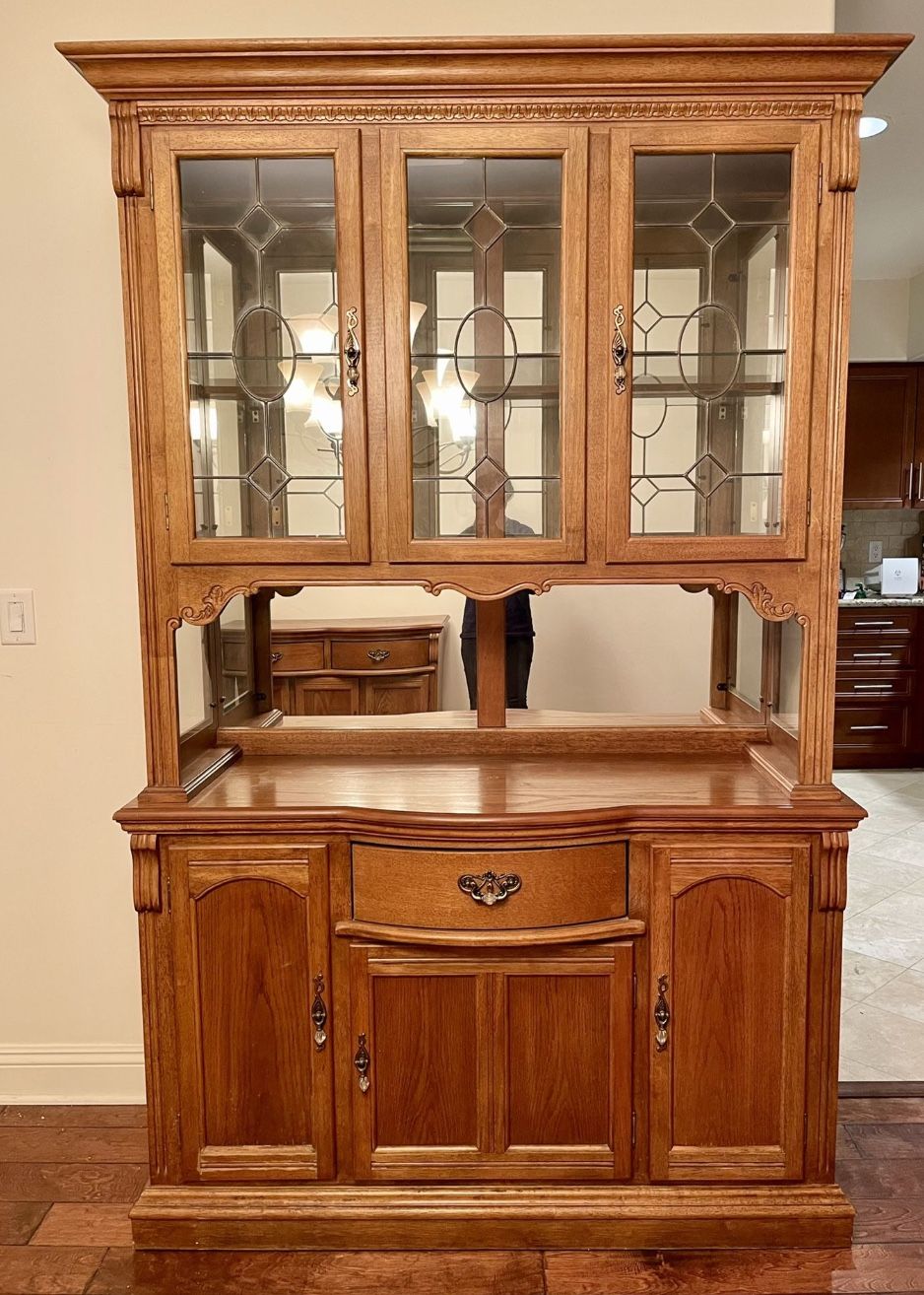 China Display Cabinet With Light $150 OBO (Antique Hutch Curio)
