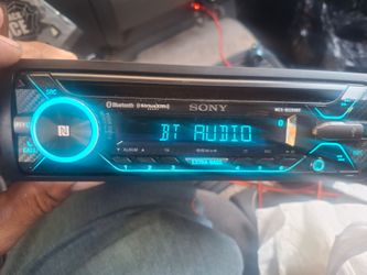 STEREO SONY CD AUX USB BLUETOOTH CAMBIA DE DIFERENTES COLORES GOOD CONDICIÓN ABLO ESPAÑOL