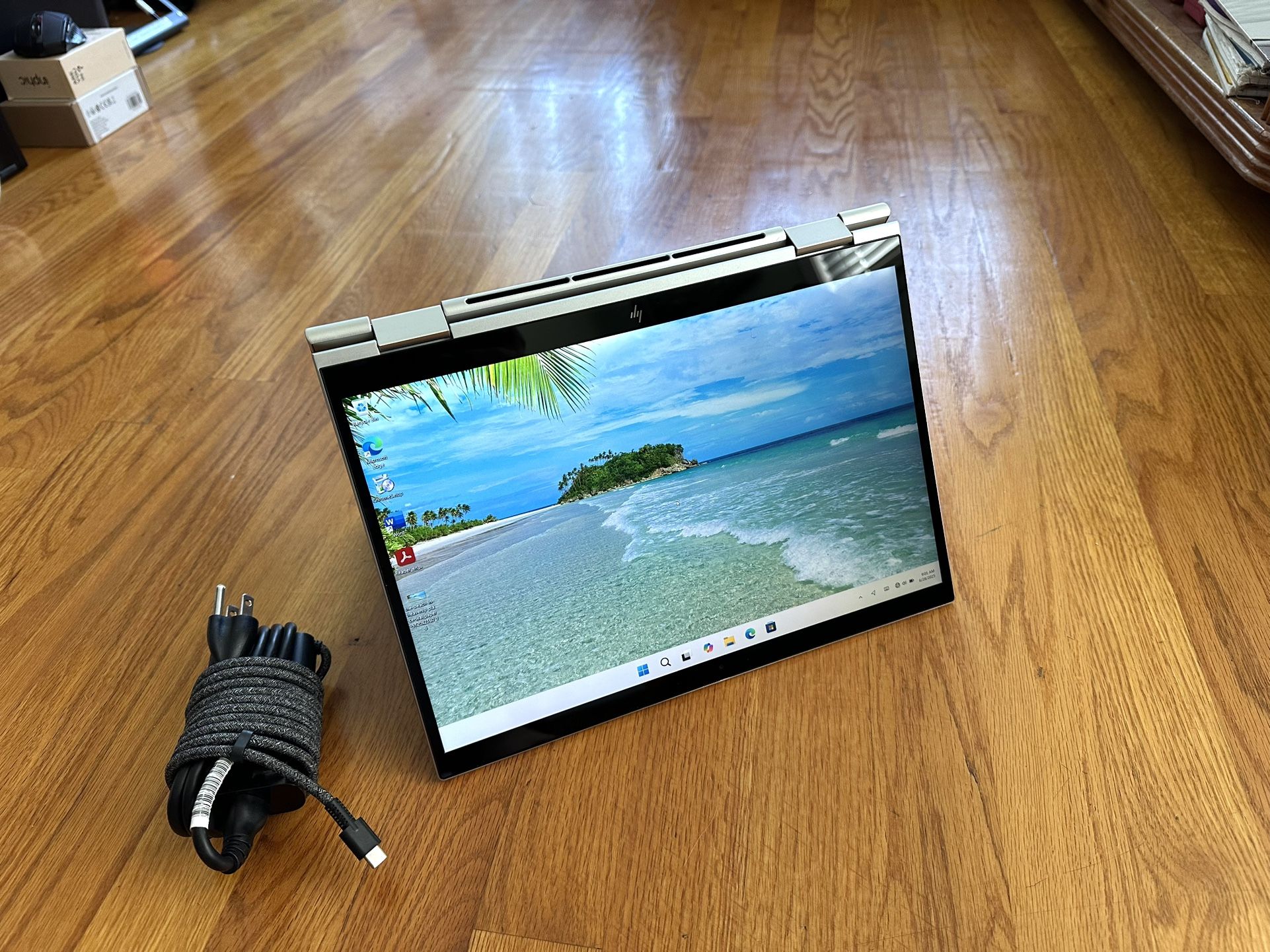 13.3 inches HP Elite X360 830 G10 2-in-1 Touchscreen Laptop Win11 is 1365U 10-Cores @1.8Ghz SSD 512Gb RAM 32Gb MS Office Product 2023 Warranty 11/2026