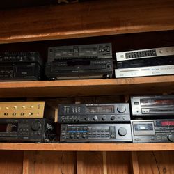 Selling These Olds Stereos