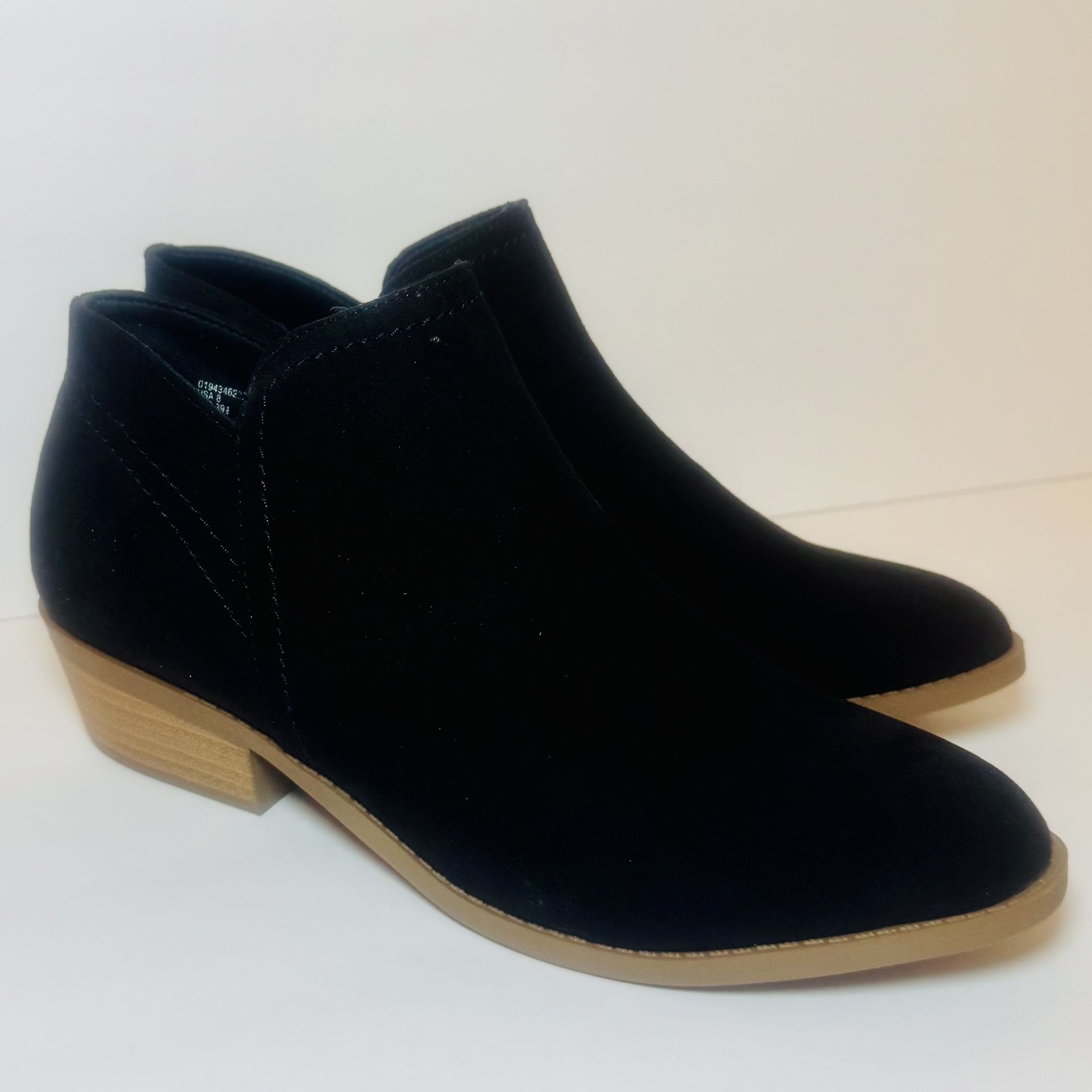 Time and Tru Women’s Core Black Ankle Shoes, Size 8 (USA) / 25 (MEX), NWT, Memory Foam