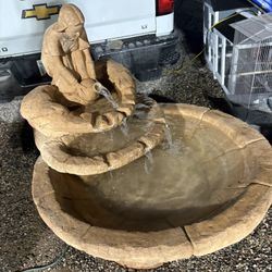 Water Fountain / Fuente 