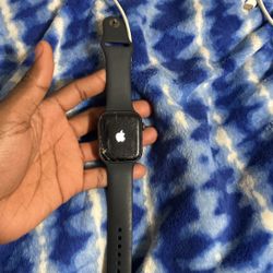 Apple Watch 5 SE