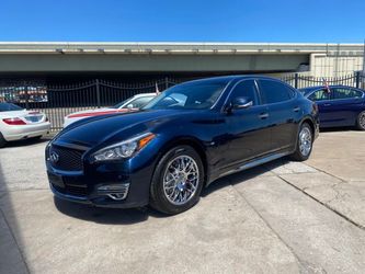 2017 INFINITI Q70