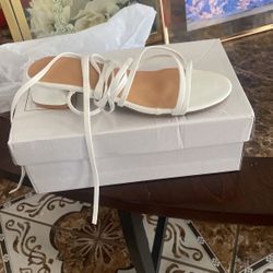 Authentic** Louis Vuitton Denim Sandals Heels-39 for Sale in Arlington, TX  - OfferUp