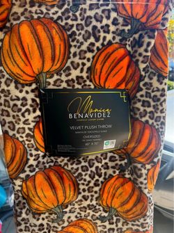 Halloween cheetah pumpkin blanket