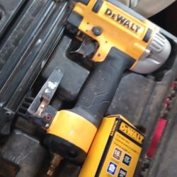 Dewalt Staple Gun