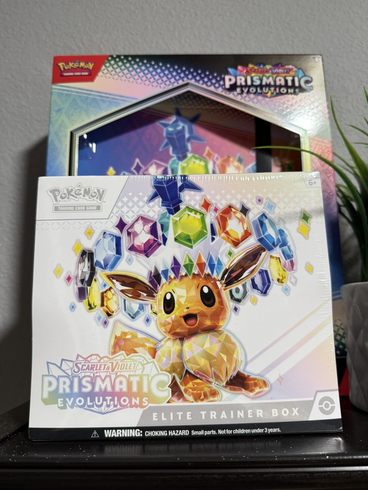 Pokemon Prismatic Evolution ETB