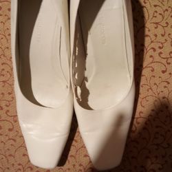 Women's Liz Claiborne Size 8 Heels