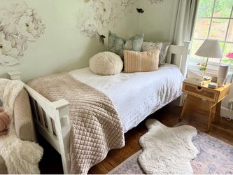 Pottery Barn Kendall white twin bed plus Sealy Cushion Firm Mattress – Great Condition