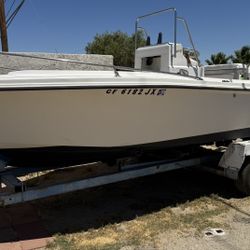 1986 18ft Wellcraft Boat $4400 obo