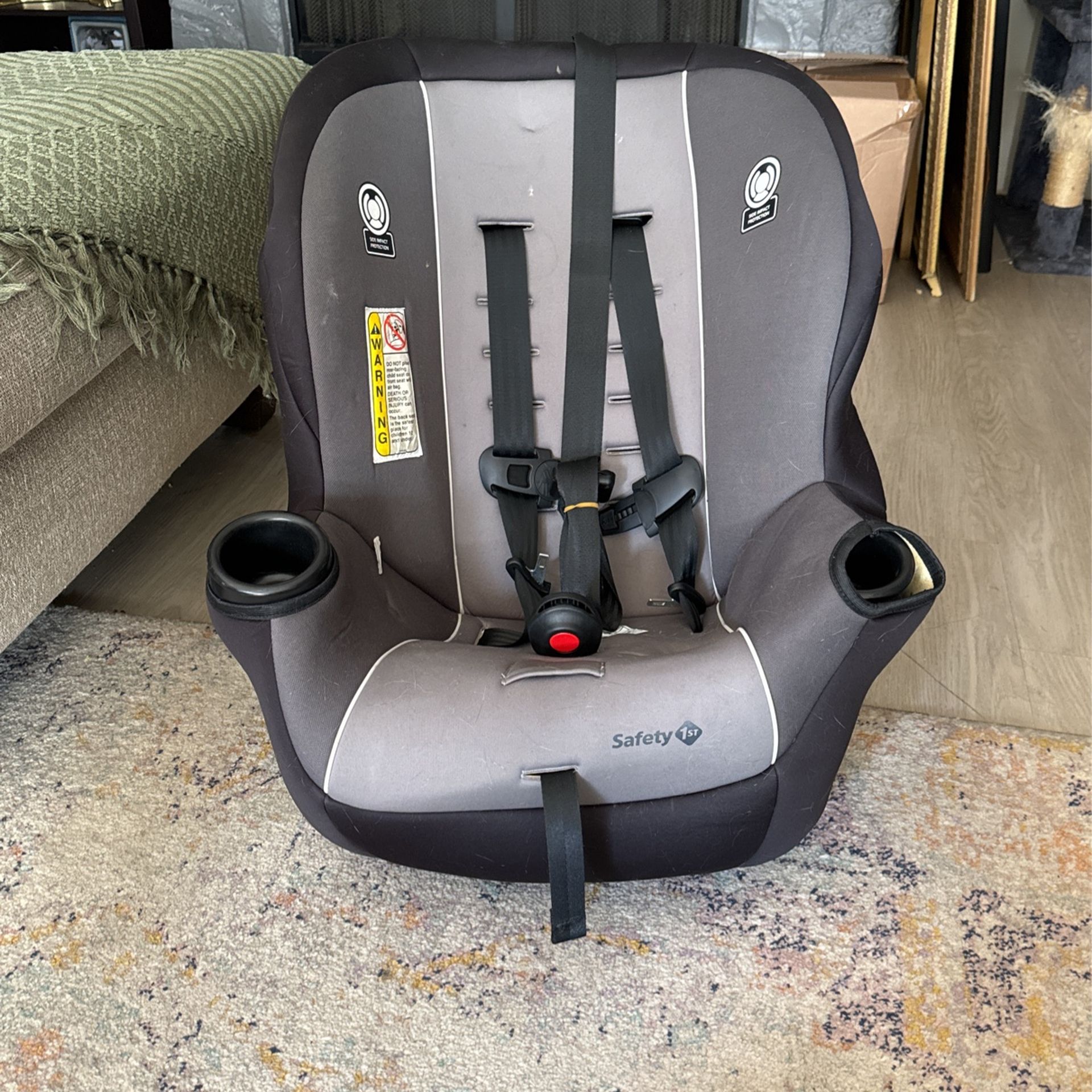 Car Seat: Forward Facing And Rear Facing
