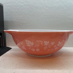 Pyrex 444 Gooseberry 