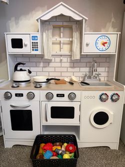 Play kitchen