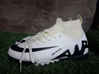 Turf soccer cleats us size 3.5youth