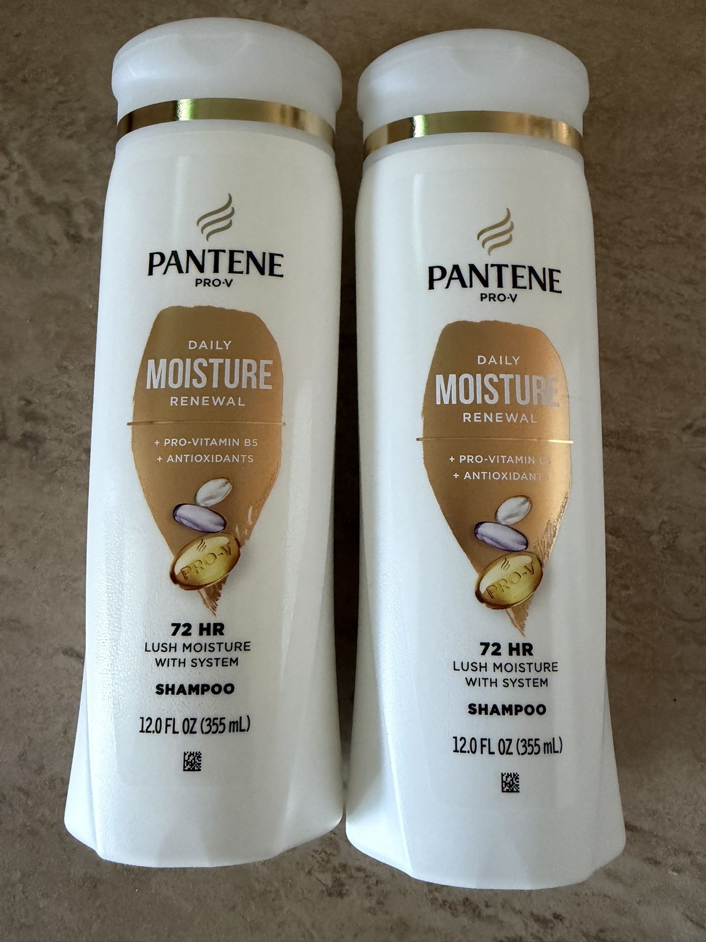 Lot Of 2 Bottles Pantene Pro-V Daily Moisture Renewal Shampoo 72 HR 12 oz each 