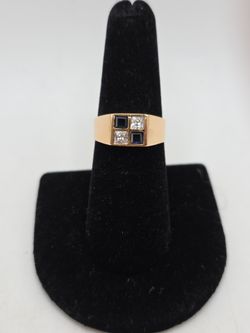 Sapphire and Square Diamond ring