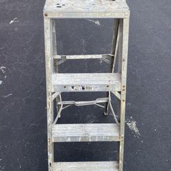 4’ Ladder