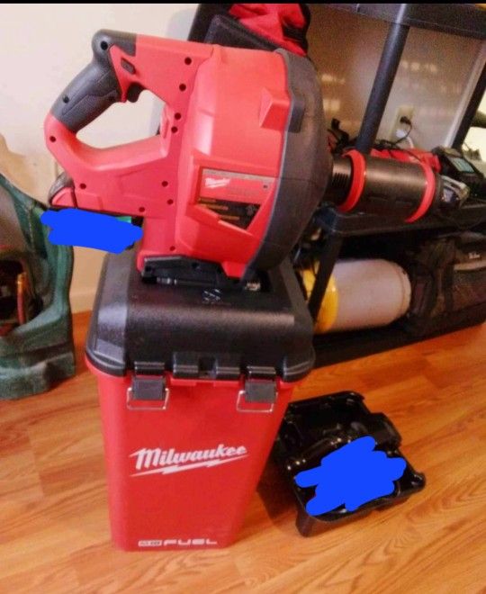 Milwaukee Tools