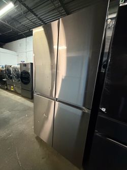 🥶 NEW Samsung 23 cu.ft Counter Depth 4-Door French Door Refrigerator with Beverage Center STAINLESS