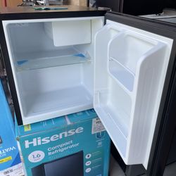 Hisense Mini Fridge