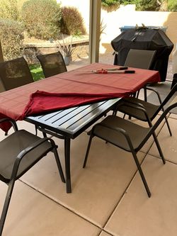 Outdoor Patio Dining Set (Seats 6) – Perfect Condition