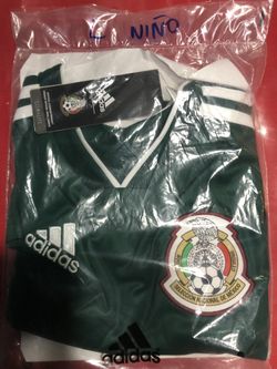 Adidas Mexico jersey boys L