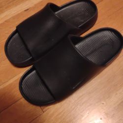 Nike Sandals Size 7