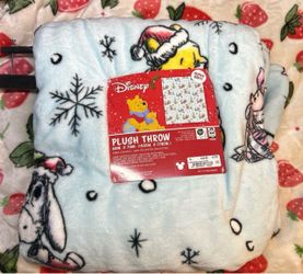 Winnie The Pooh Christmas Plush Throw Blanket