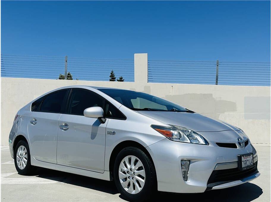 2015 Toyota Prius Plug-in Hybrid