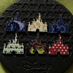 Disneyland Hidden Mickey Wave B Castle Set With Chaser