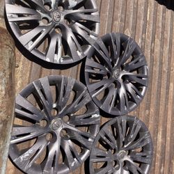 Toyota Camry Hubcaps 16inch