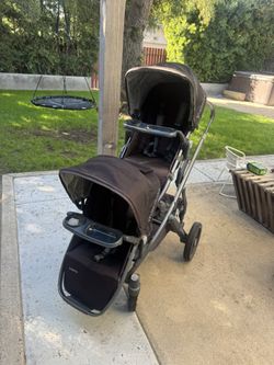 Uppababy Vista with Rumble Seat and 3 Snack Trays