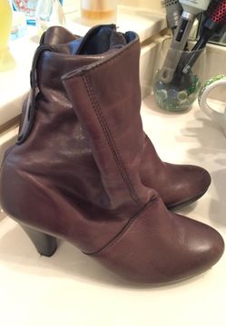 Brazilian Brown leather boots size 6 USA