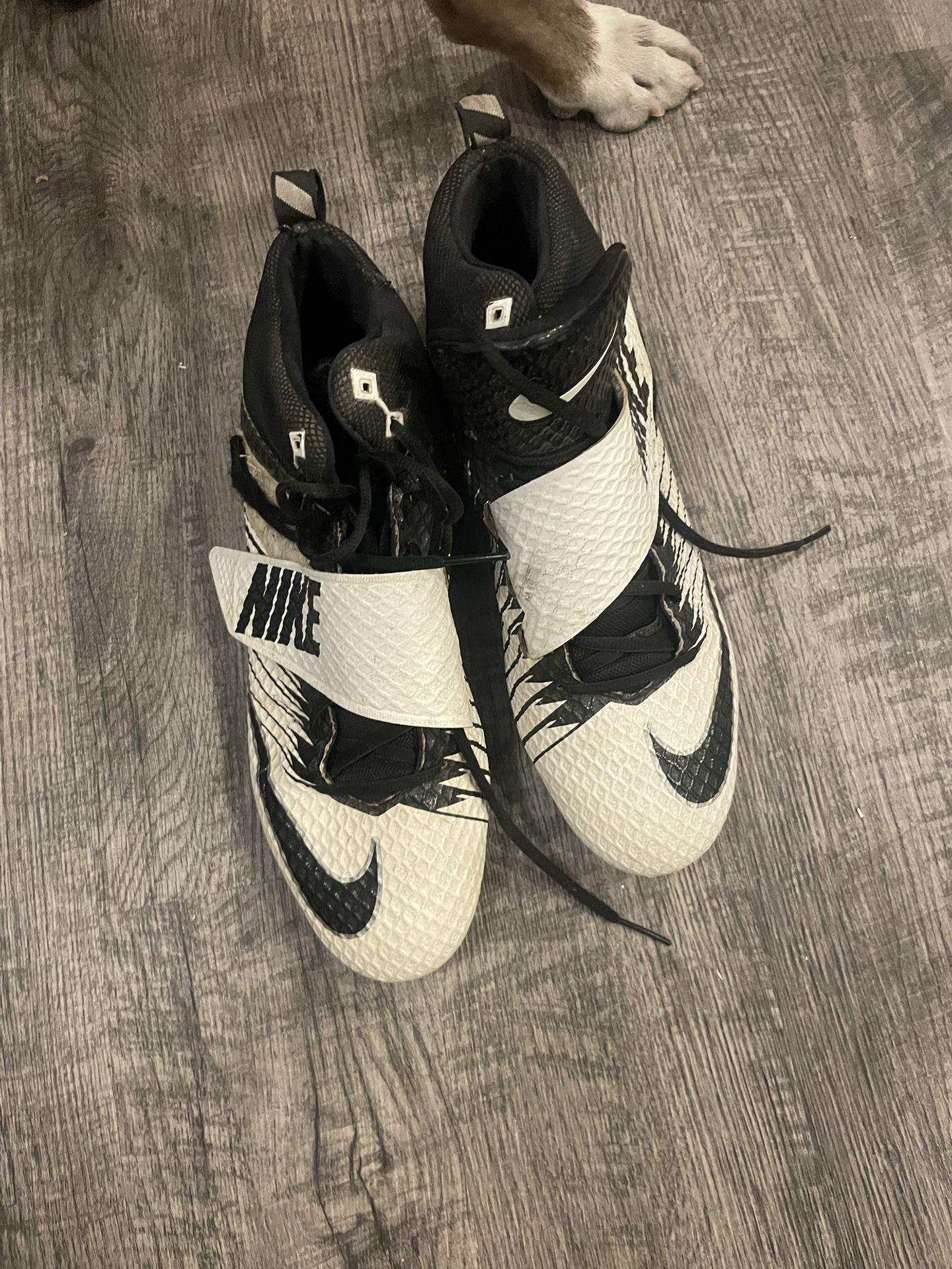 Football Cleats Size 13
